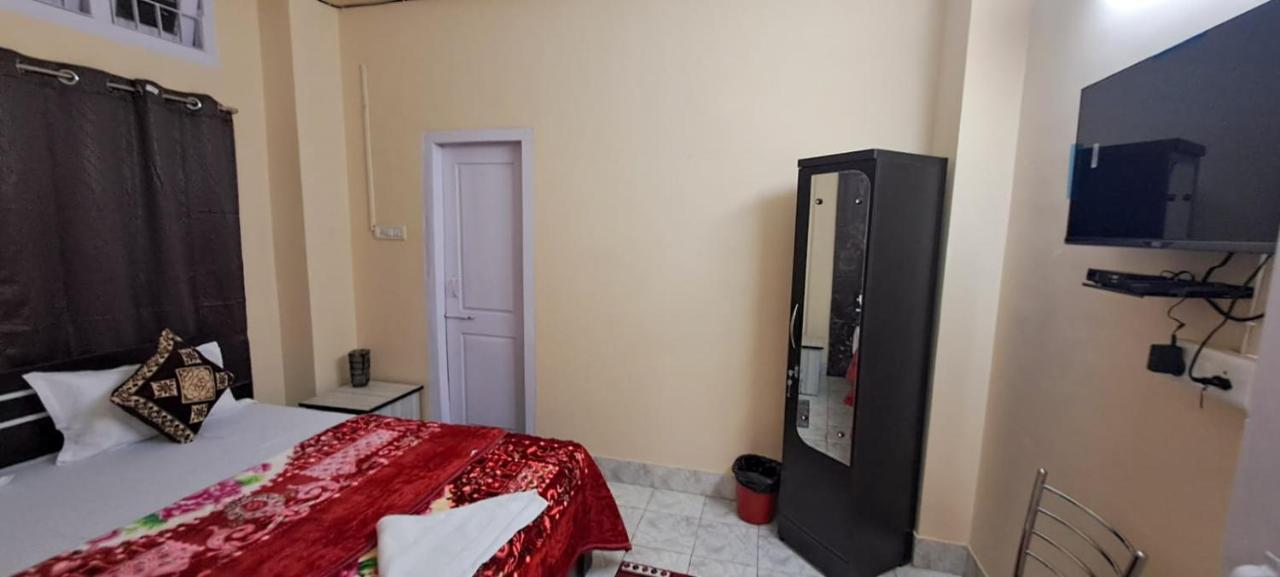 Green Vista Homestay Guwahati Ngoại thất bức ảnh