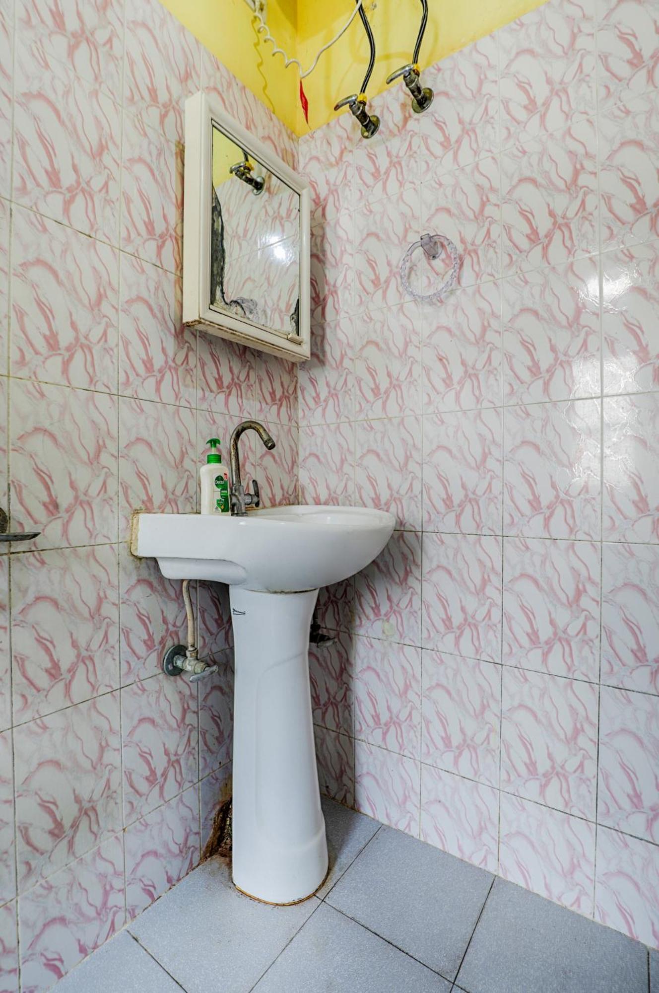 Green Vista Homestay Guwahati Ngoại thất bức ảnh